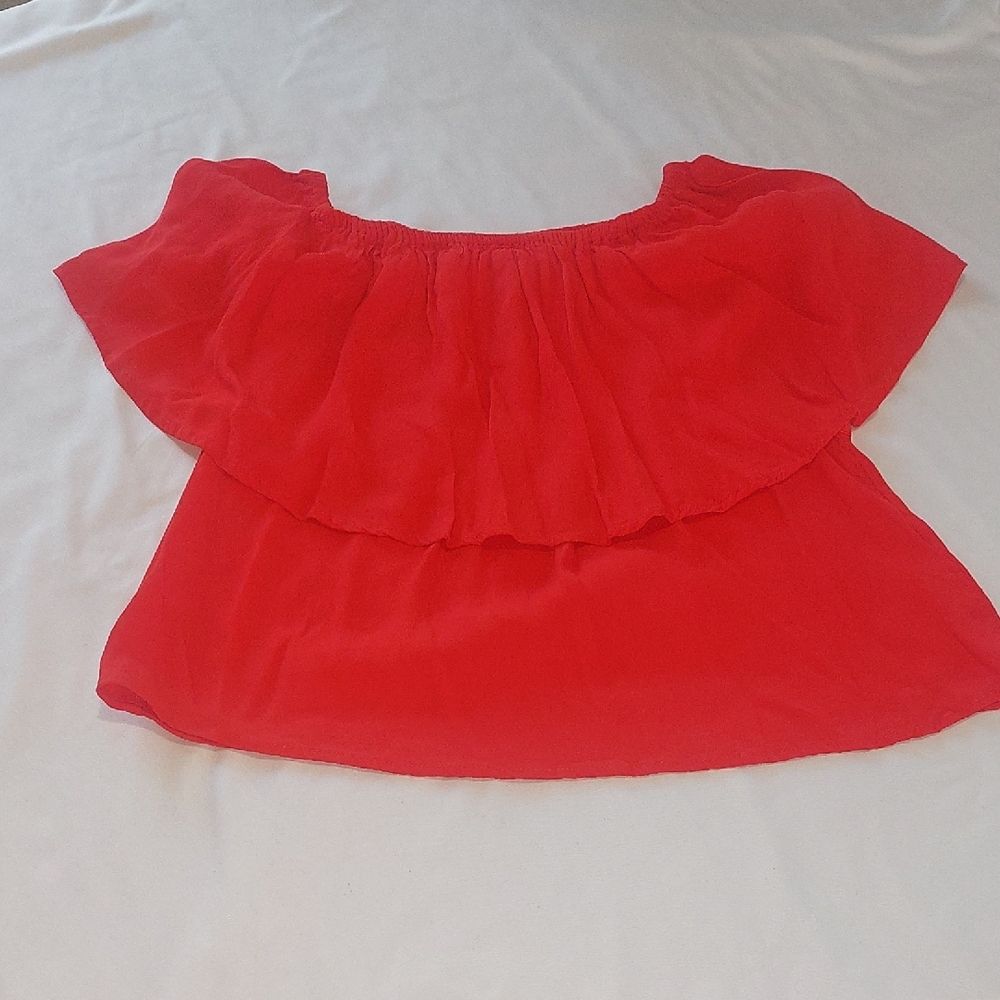 HOLDING HORSES Vibrant Red Ruffle Blouse.Soze Xs